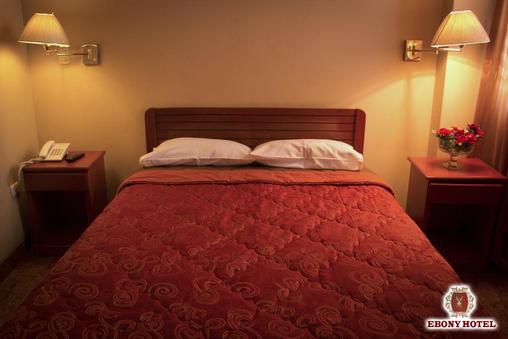 Ebony Hotel Huaraz  Bagian luar foto